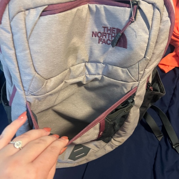 Northface Recon Backpack - Picture 7 of 9